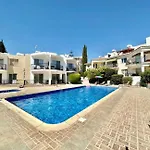 H&o Danaos Sea Breeze Apartment Paphos