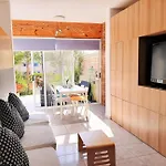 H&o Danaos Sea Breeze Apartment